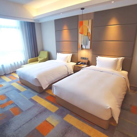 Holiday Inn Nantong Oasis International By Ihg Exterior foto