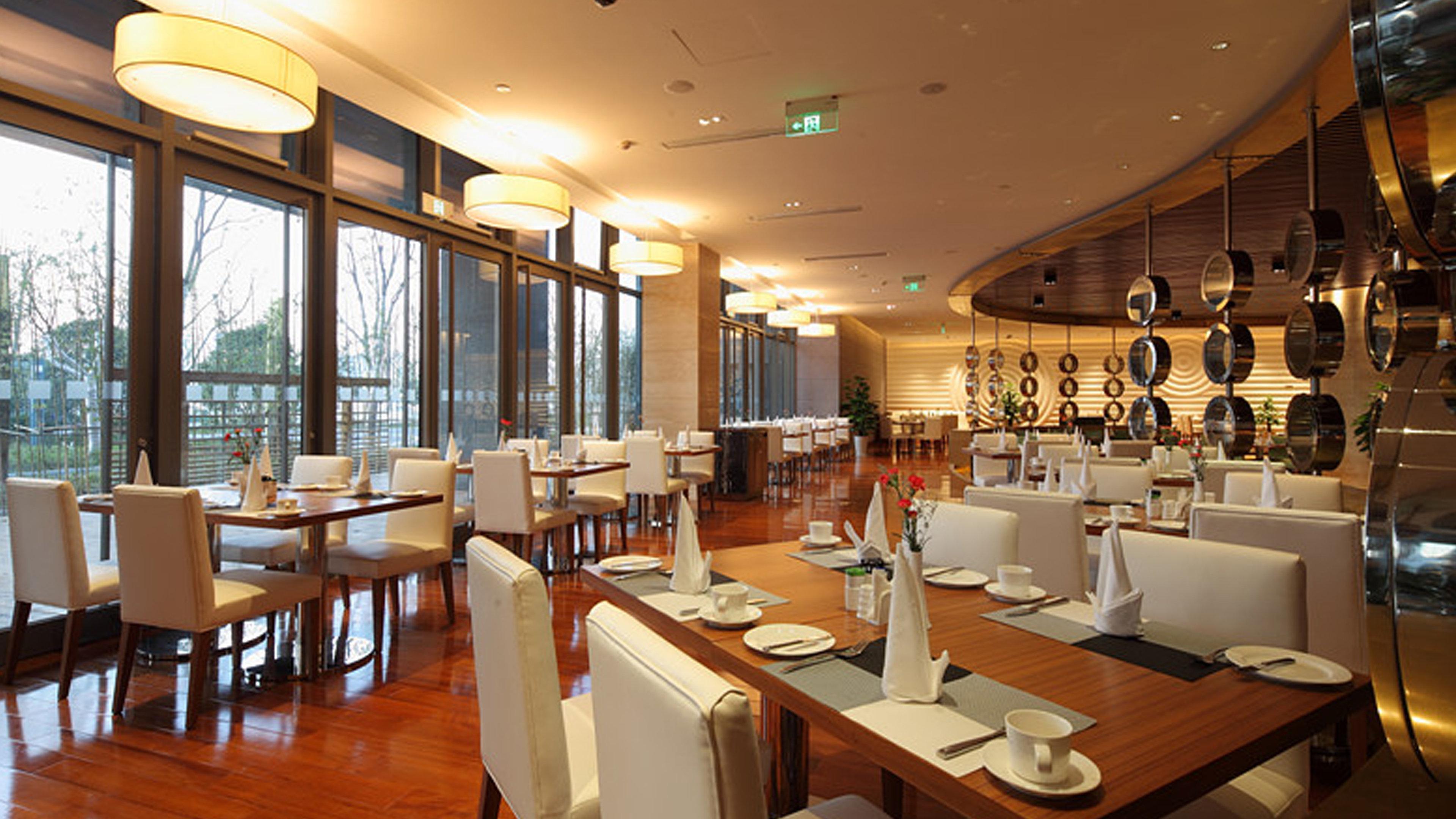 Holiday Inn Nantong Oasis International By Ihg Exterior foto