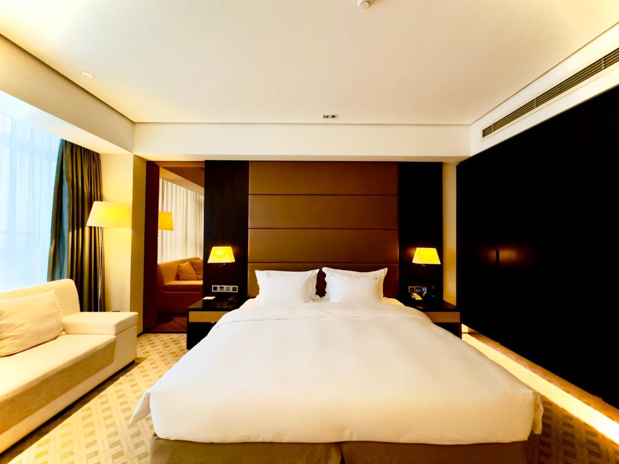 Holiday Inn Nantong Oasis International By Ihg Exterior foto